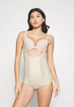Magic Bodyfashion Dream Shaper Bodybriefer - Body - Latte -Triumph 02011d3e75c340758e35cbd1d2ee78cc
