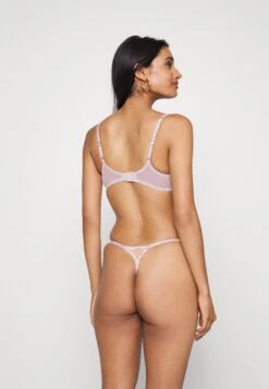 AGENT PROVOCATEUR Lornaparty Thong - String - Baby Pink/Rose -Triumph 029df61804534e4bbfa3abf536ab6f42