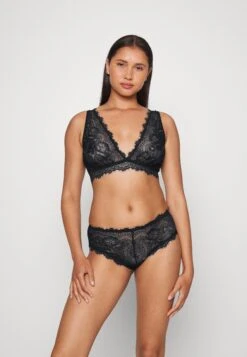 Magic Bodyfashion Dsired Boudoir Bralette - Voorgevormde Bh - Black -Triumph 0bb02c2a583442caaff56de2bca5a217