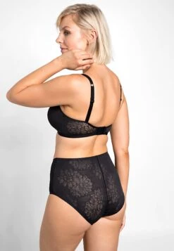 Triumph Fit Smart- Push-Up Bh - Black -Triumph 0fdcddf7bd384ee793beef7d35c0b3d4