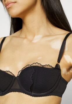 AGENT PROVOCATEUR Beugel Bh - Black -Triumph 132f141e7faf477b8b8a949eb9eea491