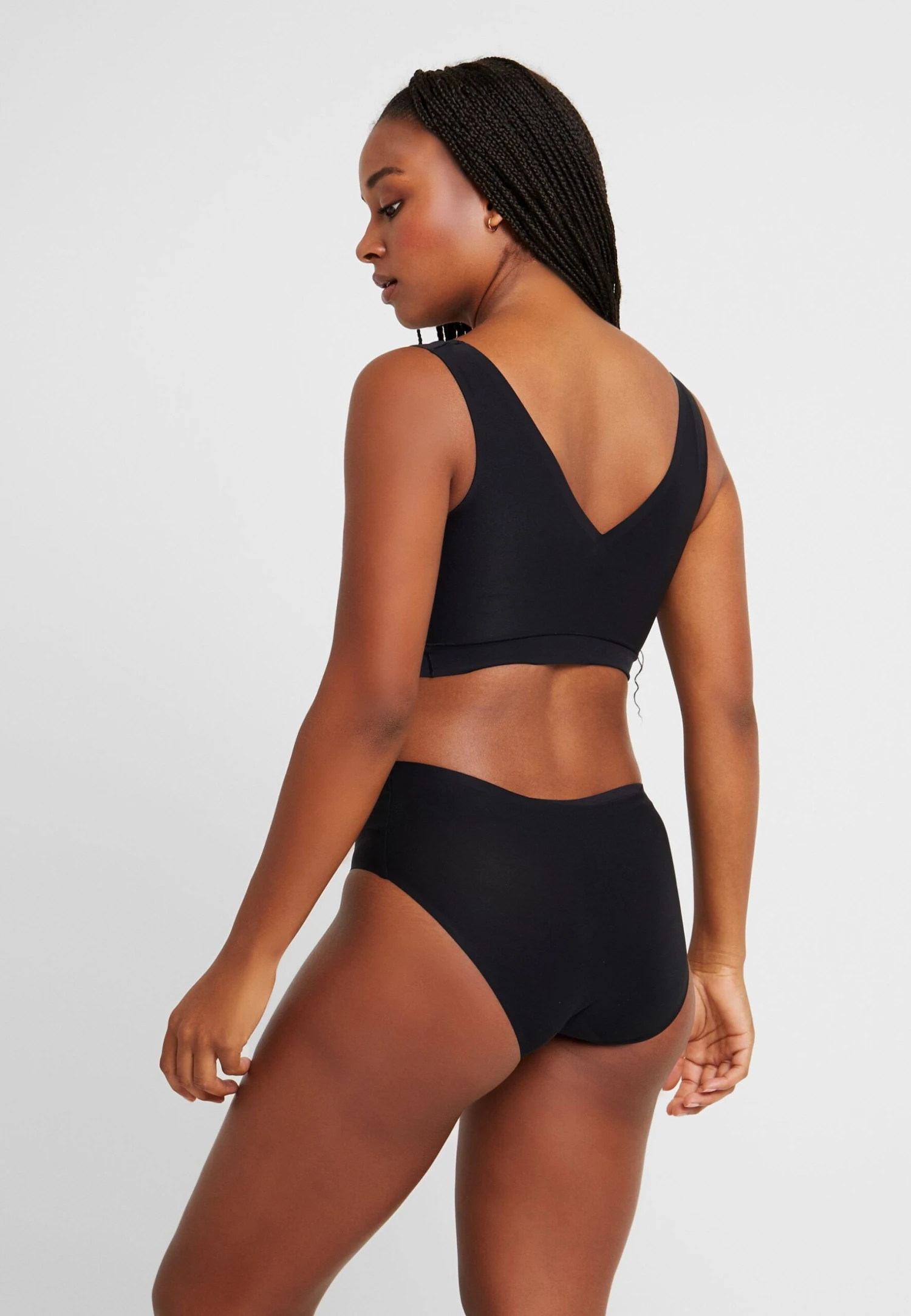 Chantelle Slip - Black 5 Chantelle Slip - Black - Afbeelding 3