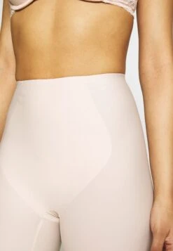 Triumph Medium Series Panty - Shapewear - Nude Beige -Triumph 1726c22f7db8435689a8d317a3b21946