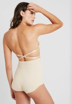 Magic Bodyfashion Magic Multi Way Bra - Strapless Bh - Latte -Triumph 175ae6c5434f46e69e0116076a8eb0d2