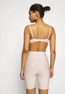 Triumph Medium Series Panty - Shapewear - Nude Beige -Triumph 1ed8f05c395449d683ad2b75c0506a01