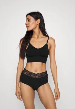 Magic Bodyfashion Low Back - Bustier - Black 8 Magic Bodyfashion Low Back - Bustier - Black -Triumph 23f5c7e1bbea4456bdb421ce679da164