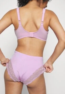 Triumph Ladyform- Slip - Sweet Crocus -Triumph 24dd4d30bae642fba2de81e5b70c9f39