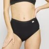 Chantelle Line- Slip - Schwarz -Triumph 28b81647d3bd4f7fb03117ea315f5665
