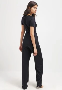 HANRO Ultra Light - Hemd - Black -Triumph 2f2fc67161574cfa8ac247c09b4fe5c3