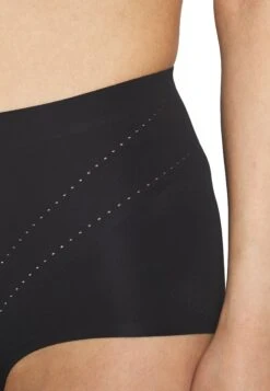 Magic Bodyfashion Dream Shaper Brief - Shapewear - Black 11 Magic Bodyfashion Dream Shaper Brief - Shapewear - Black -Triumph 32b233a3607c41a983cc8a529844506a