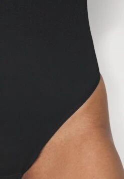 Magic Bodyfashion Every Shortsleeve - Body - Black -Triumph 389ba201b7964554b4c8e2b5cbfd1303