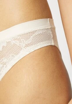 Triumph Smart Deco Brazilian- Slip - Creamy Dream -Triumph 3908f60e2a2748cb8a76b5f005e66022