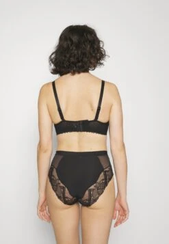 Chantelle Orangerie Dream High Waisted Brief - Slip - Black -Triumph 3a06469b247b418e86304be0d797944b