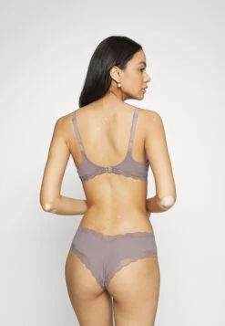 Triumph Natural Spotlight - Beugel Bh - Taupe -Triumph 3c085ab753de46f6b69825cebb7d3e59