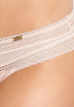 Chantelle Festivite Rio - Slip - Beige -Triumph 3ccbf2d12e67404baf4610a3b78a1e02