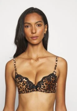 AGENT PROVOCATEUR Bra - Beugel Bh - Black -Triumph 463709553f5f4cf68c0ef833fbb35a4a