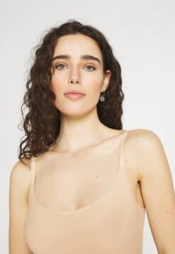 Chantelle Soft Stretch - Body - Nude -Triumph 4678a65ceec1466888c6cc4f292cec47