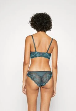 Triumph Amourette Charm - Triangel Bh - Smoky Green -Triumph 4b1d81c36dfb446c9d03d4434976723e