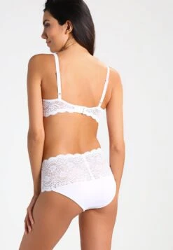 Triumph Amourette- Beugel Bh - White -Triumph 543e3adb0da042cc85e8d72502598672