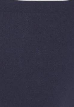 Chantelle Thong - String - Saphir -Triumph 5a2e2534e8b74fe18cf8b5d70daadaf9