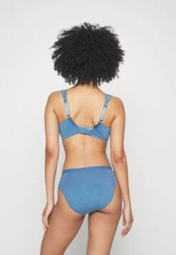 Triumph Slip - Liberty Blue -Triumph 5de6920b78114432b88fb5195bc50952