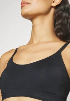 Chantelle Smooth Comfort Wirefree Bra - Bustier - Black -Triumph 670bc7637dd94bd08972831dc31c3751