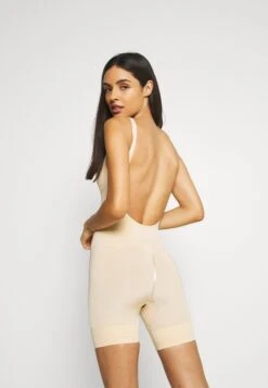 Magic Bodyfashion Low Back - Body - Latte 9 Magic Bodyfashion Low Back - Body - Latte -Triumph 6d0a8efa80484e8b817807aee22429b4