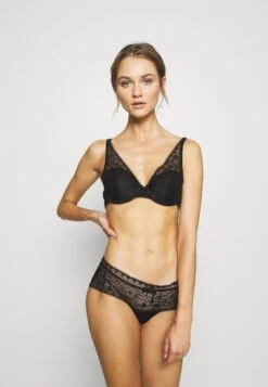 Chantelle Day To Night Spacer - Beugel Bh - Schwarz 8 Chantelle Day To Night Spacer - Beugel Bh - Schwarz -Triumph 76d32e99908d459698c6d126f06718c8