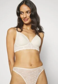 Triumph Bright Spotlight - Triangel Bh - Creamy Dream -Triumph 791b2d5501e04d8b9d0e4b3555ea6c17