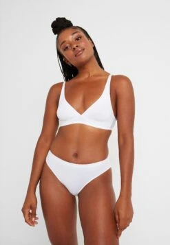 HANRO Sensation Mini - Slip - White -Triumph 8373ea7127e24a9da08261033cdb7263
