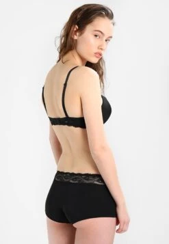 Triumph Lovely - T-Shirt Bh - Black 11 Triumph Lovely - T-Shirt Bh - Black -Triumph 86c245fcf4464733afe7b71db4d740d5