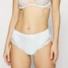 Triumph Ladyform- Slip - White -Triumph 885263fed11f4e2fb04a58c1169b4813