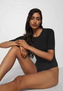 Magic Bodyfashion Every Shortsleeve - Body - Black -Triumph 8fca444944d943eead7701b2fb966131