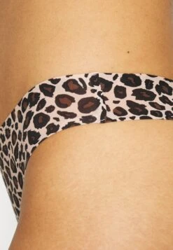 Chantelle Tanga - String - Brown -Triumph 933a810ea09d45cf9a8c63f70086763b