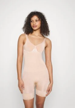 Triumph -Triumph 949ca6560a144a579ef916636de905bf