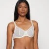 Chantelle Alto - Beugel Bh - Milk -Triumph 9c8495103d464b49a166cb731a6e263e
