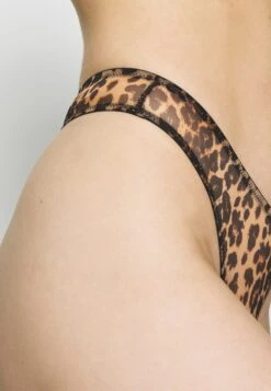 AGENT PROVOCATEUR Lucky Brazilian Thong - String - Brown -Triumph 9d31f29d0c28445d8dc32c2808084ee7