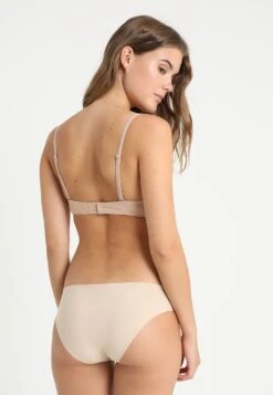 Triumph Lovely - Strapless Bh - Smooth Skin -Triumph 9d37c2cc8f20444a97682d66063f0f86