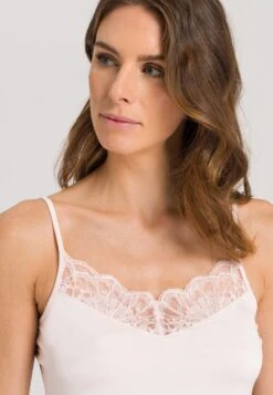 HANRO Mae - Hemd - Bonbon 11 HANRO Mae - Hemd - Bonbon -Triumph a1cd53e89f654253919851e1cd6b249a