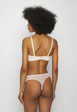 Triumph Amourette Charm - Strapless Bh - Creamy Dream -Triumph a1db8eb24d8e459883bf4cb7487f4273