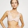 Chantelle Day To Night Spacer - Beugel Bh - Beige Doré -Triumph a3e58d4c7a8a4449b3bf8e53343b2c12