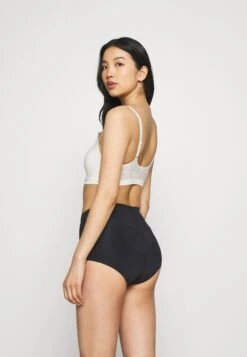 Magic Bodyfashion Dream Shaper Brief - Shapewear - Black 9 Magic Bodyfashion Dream Shaper Brief - Shapewear - Black -Triumph a9843ff6c0cf4e8ebc00dc94eb8819f8