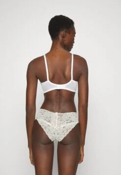 Triumph Compliment - Beugel Bh - White -Triumph a9c58a2925ec4843bc45aa97e6b034ce