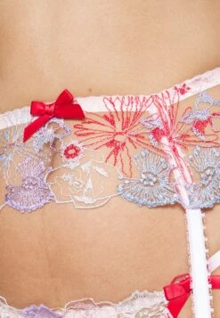 AGENT PROVOCATEUR Zuri Suspender- Jarretels - Red/Blue/Sand -Triumph ab72c5c9ed3e42d9b9005778843bf4a3