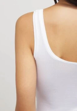 HANRO Touch Feelings Tank- Hemd - White -Triumph b7904a686d3a454cbc5be6712db739c2