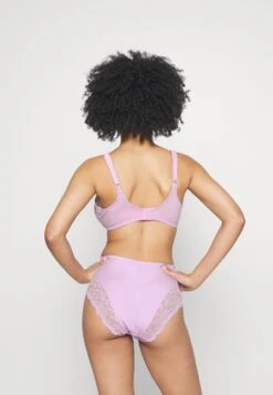 Triumph Ladyform- Slip - Sweet Crocus -Triumph b98be050b63c4292af72f4cbbf59acd1