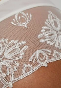 Chantelle Champs Elysees - Slip - Ivory -Triumph ba61aa7b84414f388f5c534d1f73efde