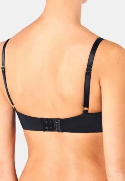 Triumph Body Make-Up Essentials Wp - T-Shirt Bh - Black -Triumph c16bfc9048ea4e50bce8933543e99cb8