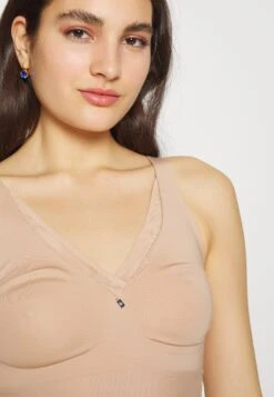 Triumph True Shape Sensation - Body - Smooth Skin -Triumph c5a5e2de9d9e4f918538a356b42b2a0d