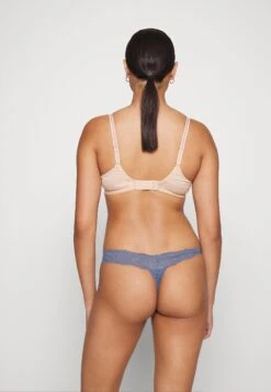 Chantelle Alto Aussenträger- Voorgevormde Bh - Golden Beige -Triumph d1ade06e11d3469692fa9bfaa3944fbe